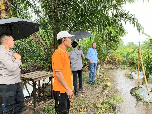 Dukung Program Ketahanan Pangan, Dir Intelkam Polda Kalbar Bersama Kapolres Ketapang Tinjau Lahan di Muara Pawan