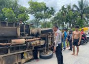 Truk Rem Blong Tabrak Tiga Sepeda Motor di Kubu Raya, Dua Korban Luka Serius