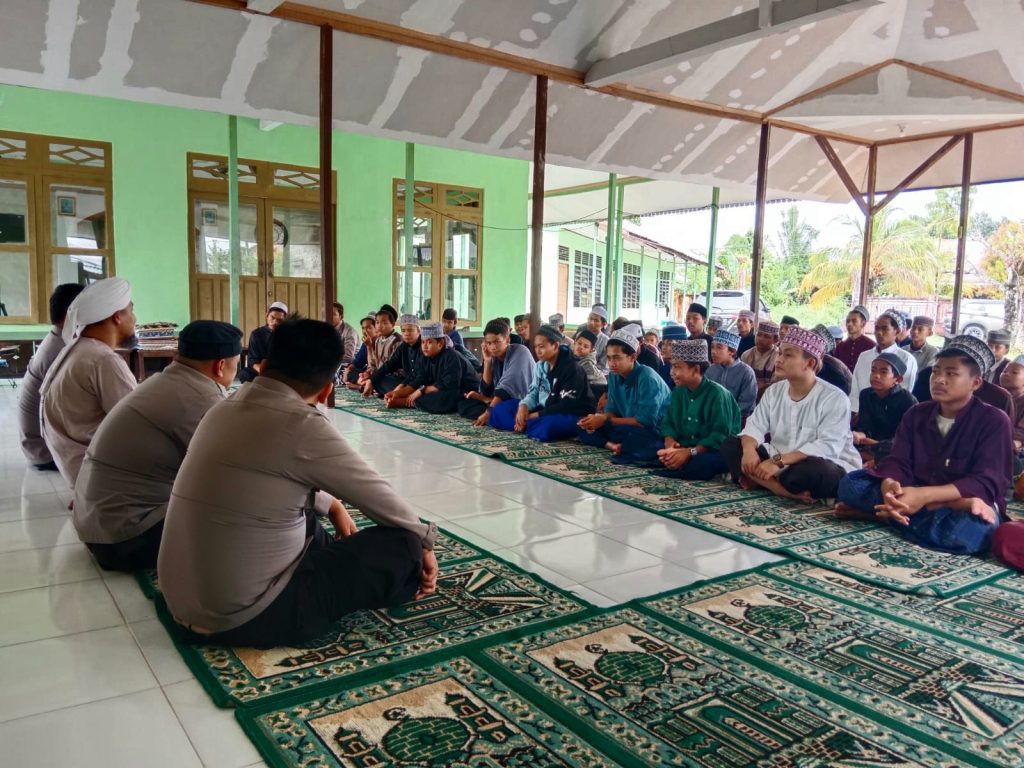 Kapolres Ketapang Ajak Pondok Pesantren KH. Dudung Basuni Ahmad Berperan Dalam Ketahanan Pangan