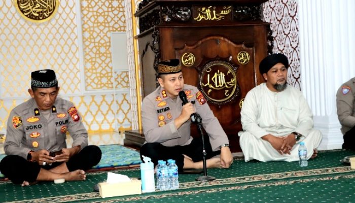 Polres Ketapang Gelar Peringatan Isra Mi’raj, Kapolres Ketapang : Jadikan Momen Isra Mi’raj Untuk Meningkatkan Ketaqwaan Dan Memacu Kinerja Tugas